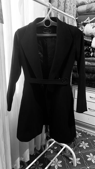 брендовая мужская одежда бишкек: Пальто сатылат размер S 
4-5 жолу эле кийилген
500 сом