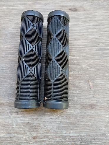 hoverboard ikinci el: Velosiped gripsi
-Qara rəng — 1
