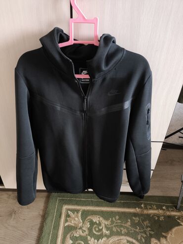 Спортивные костюмы: Мужской спортивный костюм, 2XL (EU 44), Nike, Б/у, цвет - Черный