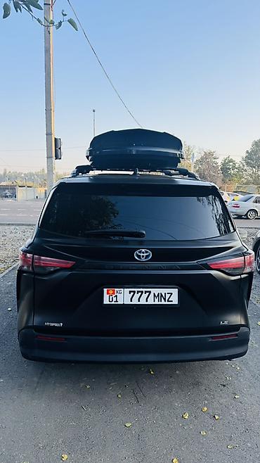 toyota spacio: Toyota Sienna: 2021 г., 2.5 л, Гибрид, Минивэн — 4