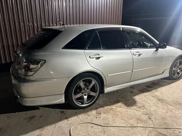 Toyota: Toyota Altezza: 2003 г., 2 л, Автомат, Бензин, Универсал