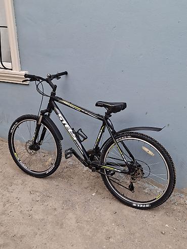 İdman velosipedləri: Stels Navigator madelidi 26 ölçüdür.Alimium cercivedir.Butun sistemi — 10