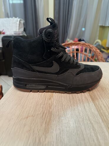 exton patike: Nike, 40.5, color - Black