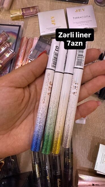 Kosmetika dəstləri: JEV makiyaj və dəriyə qulluq məhsulları - JEV Liquid Foundation Cream — 15