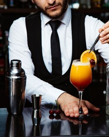 бармен работа: В связи с расширением, ресторану требуются бармены . С опытом