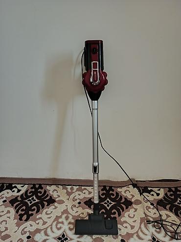 ayfon 16 pro maks: Şaquli/stik tip elektrikli tozsoran - Naqilli model: uzun kabel ilə — 1