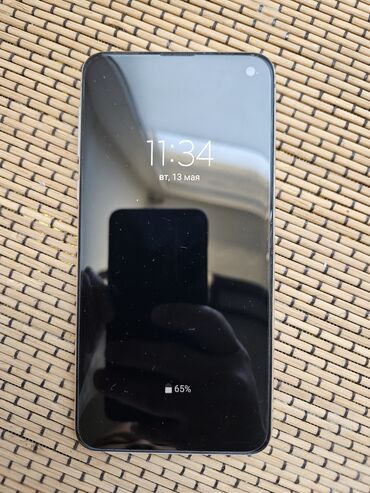 Samsung: Samsung Galaxy S10e, Б/у, 128 ГБ, цвет - Белый, 1 SIM
