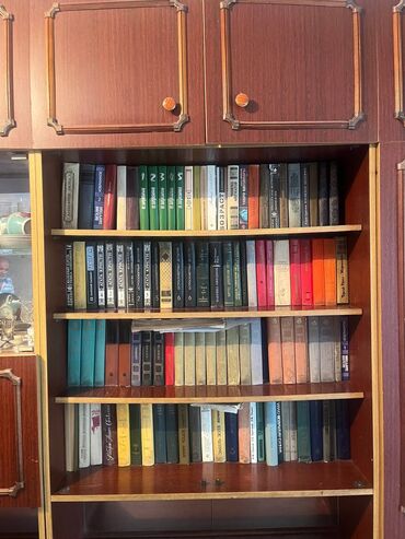 электрондук китептер: Книги по 200с все в хорошом состоянии в старых изданиях есть сборники