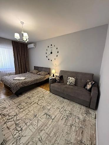 Посуточная аренда квартир: Студия, Постельное белье, Кондиционер, Парковка — 6