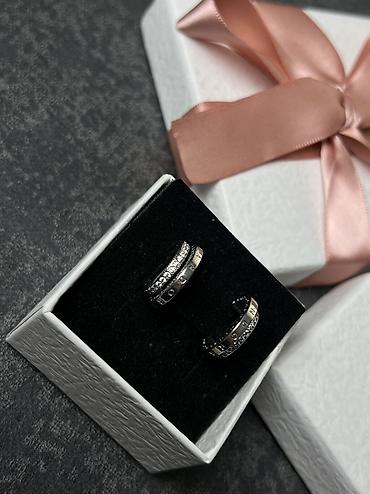 Серебряные наборы украшений: Серебро 925 пробы Цепочки по 1200 сом Серьги по 1000 сом Браслеты по — 2