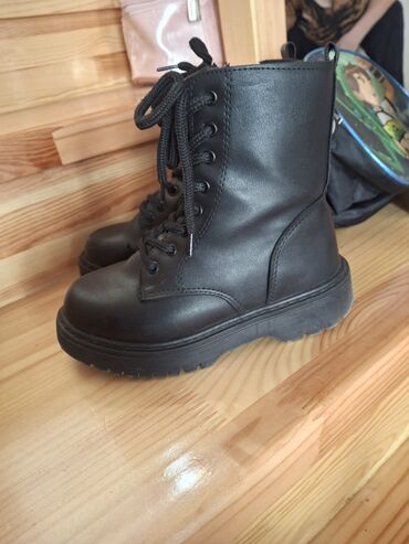 Dəstlər: Uşaq ayaqqabıları və milli papaqlar dəsti - Bənövşəyi-qızılı idman — 7