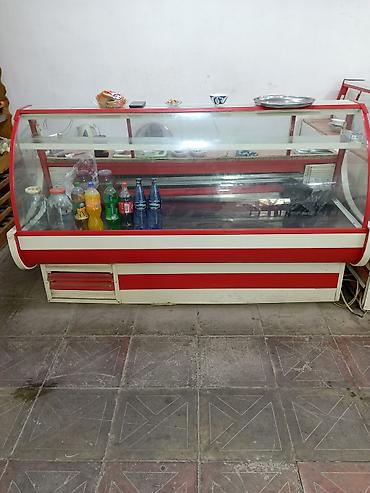 ventil: Soyuduculu vitrin – mağaza, kafe və restoranlar üçün - Önü əyri — 1
