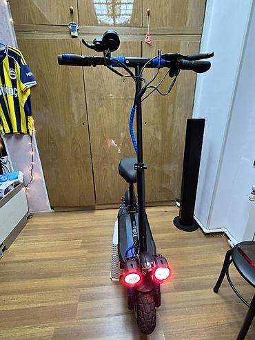 Elektrikli samokatlar: Təsvir: - Toba ST-789elektrik skuteri Hz - 30 / 35 Mesafe - 25 / — 11