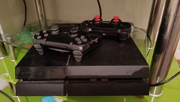 PS4 (Sony PlayStation 4): Алганыбызга 3 4ай болгон 18миңге алынган ойнолбой эле турат сатылат