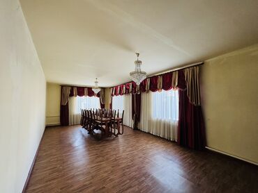 Продажа домов: Дом, 150 м², 11 комнат, Собственник, Старый ремонт at lalafo.kg — 35 Продажа домов: Дом, 150 м², 11 комнат, Собственник, Старый ремонт — 35