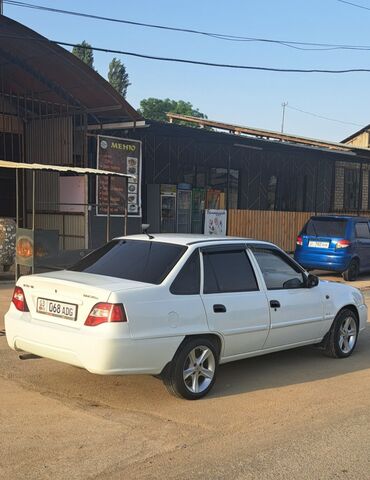 дом прицеп на колесах цена: Продается автомобиль Daewoo Nexia белого цвета. Седан с просторным