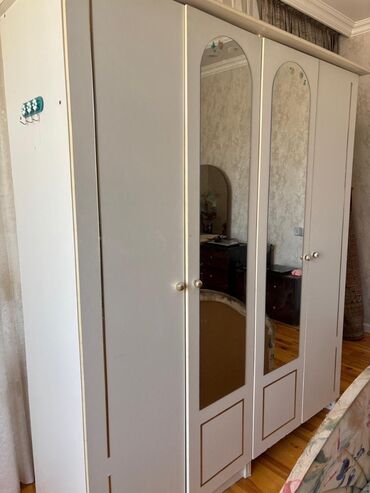 Çarpayılar: Buzovnadadır. Dəst 1 termo 1 şfaner 2 nəfərlik yataqdan ibarətdir