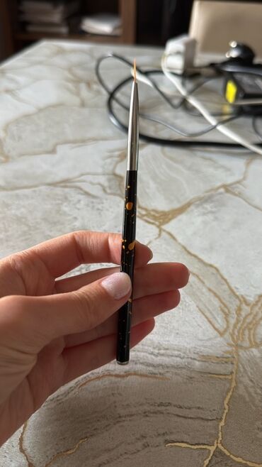 Manikür, pedikür aparatları: Manikür üçün avadanlıq dəsti tək tək də satılır hər biri Tərkib: - — 24