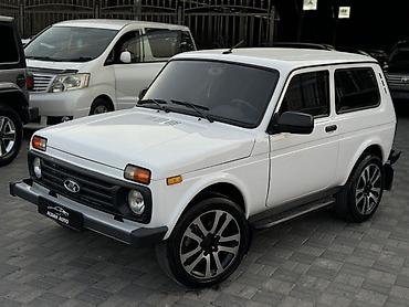 аренда нивы: ВАЗ (ЛАДА) 4x4 Нива: 2024 г., Механика, Внедорожник — 1