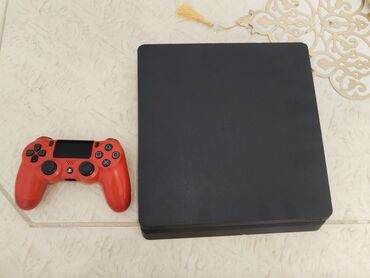 cörek peci satilir islenmis: PS4 (Sony Playstation 4)