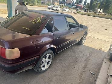 салон е46: Audi 80: 1996 г., 1.8 л, Кол менен иштөөчү, Бензин, Седан — 3