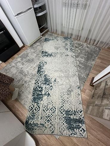 ош ковры: Ковер и дорожка сатылат 
Ковер 2/3 
Дорожка 1м/2,5м — 1