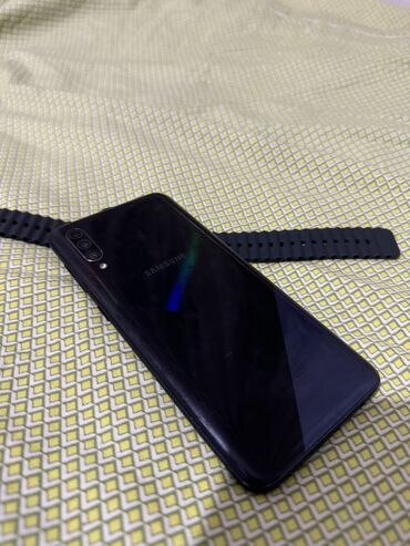 Samsung: Samsung A30, Б/у, 128 ГБ, цвет - Черный, 1 SIM