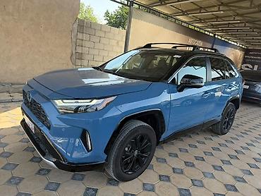 rav4: Toyota RAV4: 2022 г., Автомат, Гибрид — 2