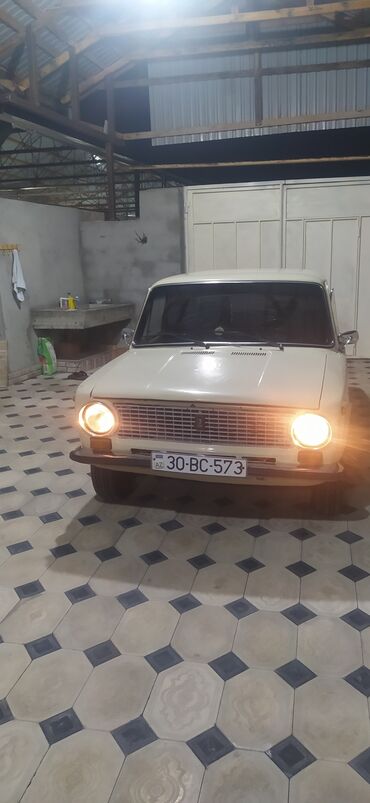 задняя фара в багажник ниссан примера р11: VAZ (LADA) 2101: 1.3 l | 1976 il 6852 km Sedan