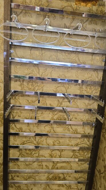 Digər mebel: Geyim mağazası ücün mebel və aksesuarlar — 6