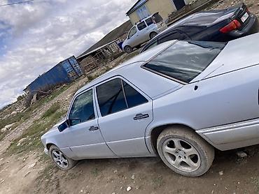 ауди а6 с4 1: Mercedes-Benz W124: 1995 г., 2.8 л, Кол менен иштөөчү, Бензин, Седан — 4