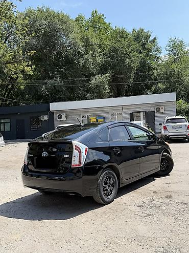 corolla 2016: Toyota Prius: 2014 г., 1.8 л, Автомат, Гибрид, Хэтчбэк — 7