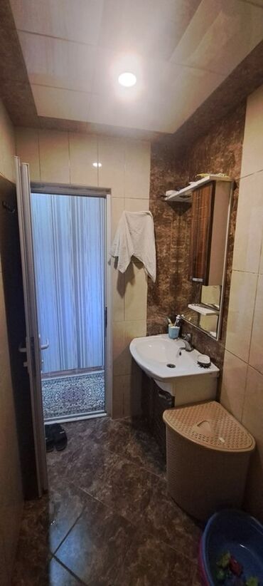 Mənzil kirayələyirəm: 3 otaqlı, 80 kv. m -da lalafo.az — 14 Mənzil kirayələyirəm: 3 otaqlı, 80 kv. m — 14