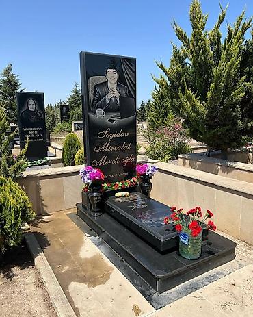 mezar: Məzar daşı və komplekslərinin hazırlanması - Qara, qırmızı və tünd — 5