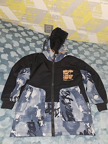 gence geyim: Kapüşonlu, fermuarlı streetwear üslubunda üst geyimi - Dizayn: Qara — 2