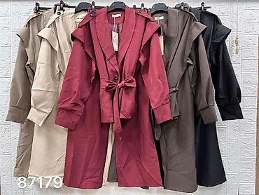 pull and bear belgrade: Komplet: 3.999 dinara
S M L Xl — 5