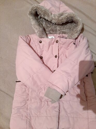 uşaq paltar: Kurtka satilir rozoviy rengde 8-9 yaw ucun ideal veziyyetdedi yeniden