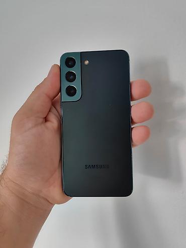 phone: Samsung S22 dual sim sim free, sa 8/128 gb memorije. Telefon ok očuvan — 6