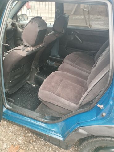 Volkswagen: Volkswagen Passat Variant: 1989 г., 1.8 л, Механика, Бензин, Универсал — 10