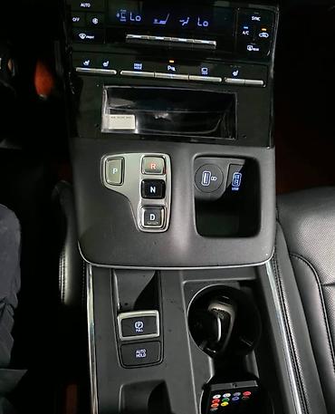 grander: Hyundai Grandeur: 2021 г., 3 л, Газ, Седан — 5