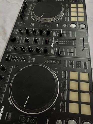 джойстик для авиасимулятора: Представляем DJ-контроллер Pioneer DDJ-SR, разработанный для диджеев