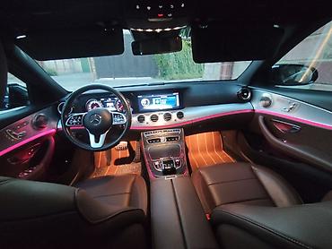 small car: Mercedes-Benz E-Class: 2019 г., 2 л, Автомат, Бензин, Седан — 7