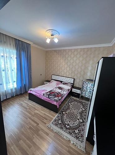 2 mertebeli ev: 4 otaqlı, 220 kv. m, Orta təmir — 8