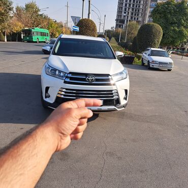 домкрат для машины цена: Toyota Highlander: 2019 г., 3.5 л, Автомат, Бензин, Жол тандабас