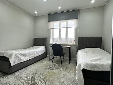 Продажа коттеджей и домов: 🏡 Продаётся одноэтажный дом с евроремонтом 📍 Бишкек, р-н Восст 🛏️ — 4