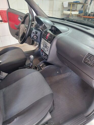 m5 f90 turbo az: Opel Combo: 1.7 l | 2005 il 210000 km