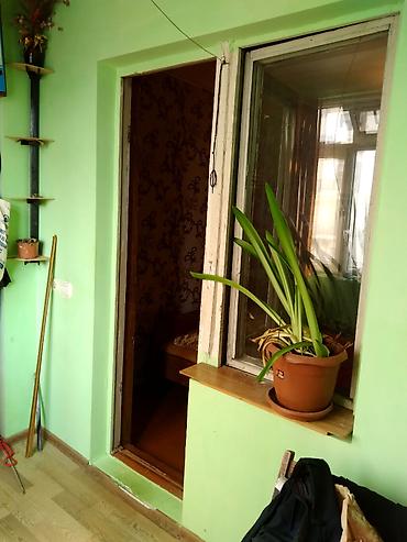 Mənzillər: Kirayə mənzil – 8 Noyabr metrosunun çıxışı, Mərkəzi Hərbi Hospitalın — 10