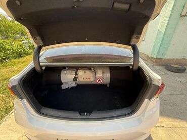 Hyundai: Hyundai Sonata: 2018 г., 2 л, Автомат, Газ, Седан — 7