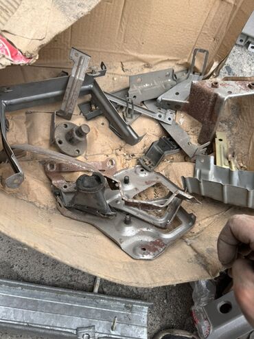 Другие автозапчасти: Запчасти для Mitsubishi space gear — 92