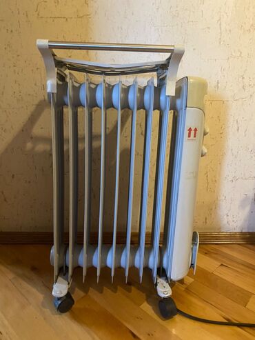 Elektrikli qızdırıcılar və radiatorlar: 2ədəddir.hər birinin qiyməti 35azn hər ikisidə işlək vəziyyətdədir